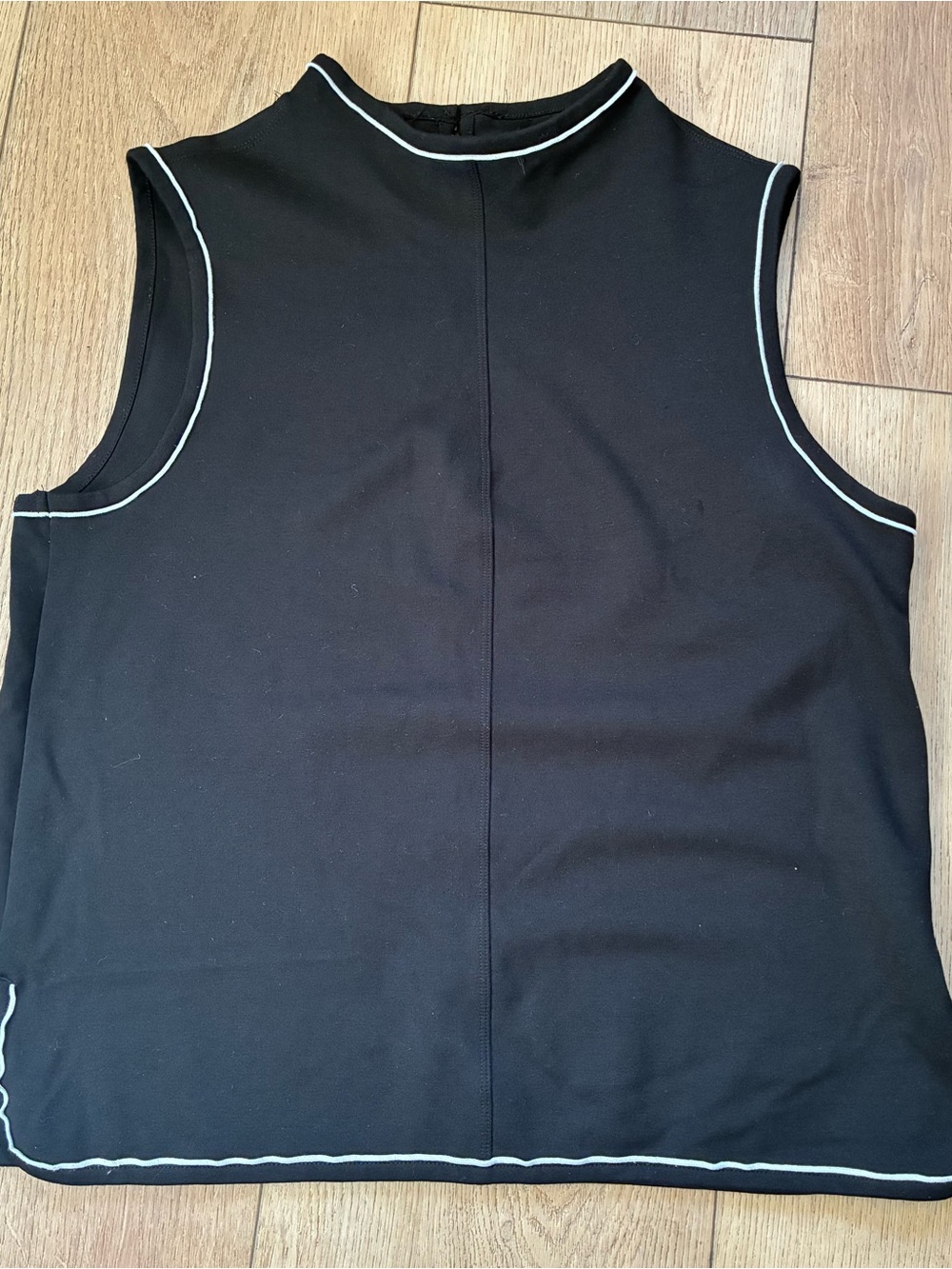 Max Studio Black Sleeveless Mock Neck Top with White Trim-Size M-preloved